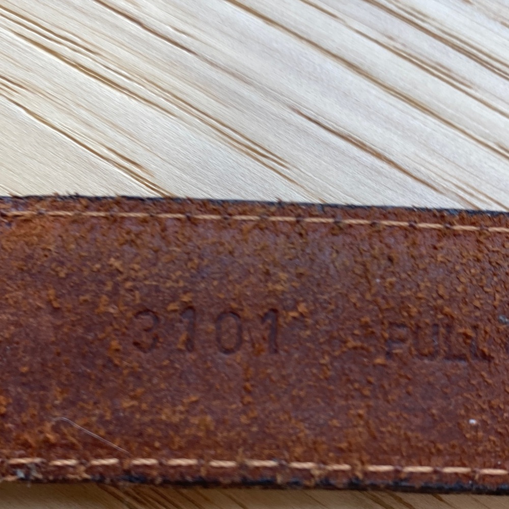 Elegant Tan Leather Belt for Men - Picture 3 of 5